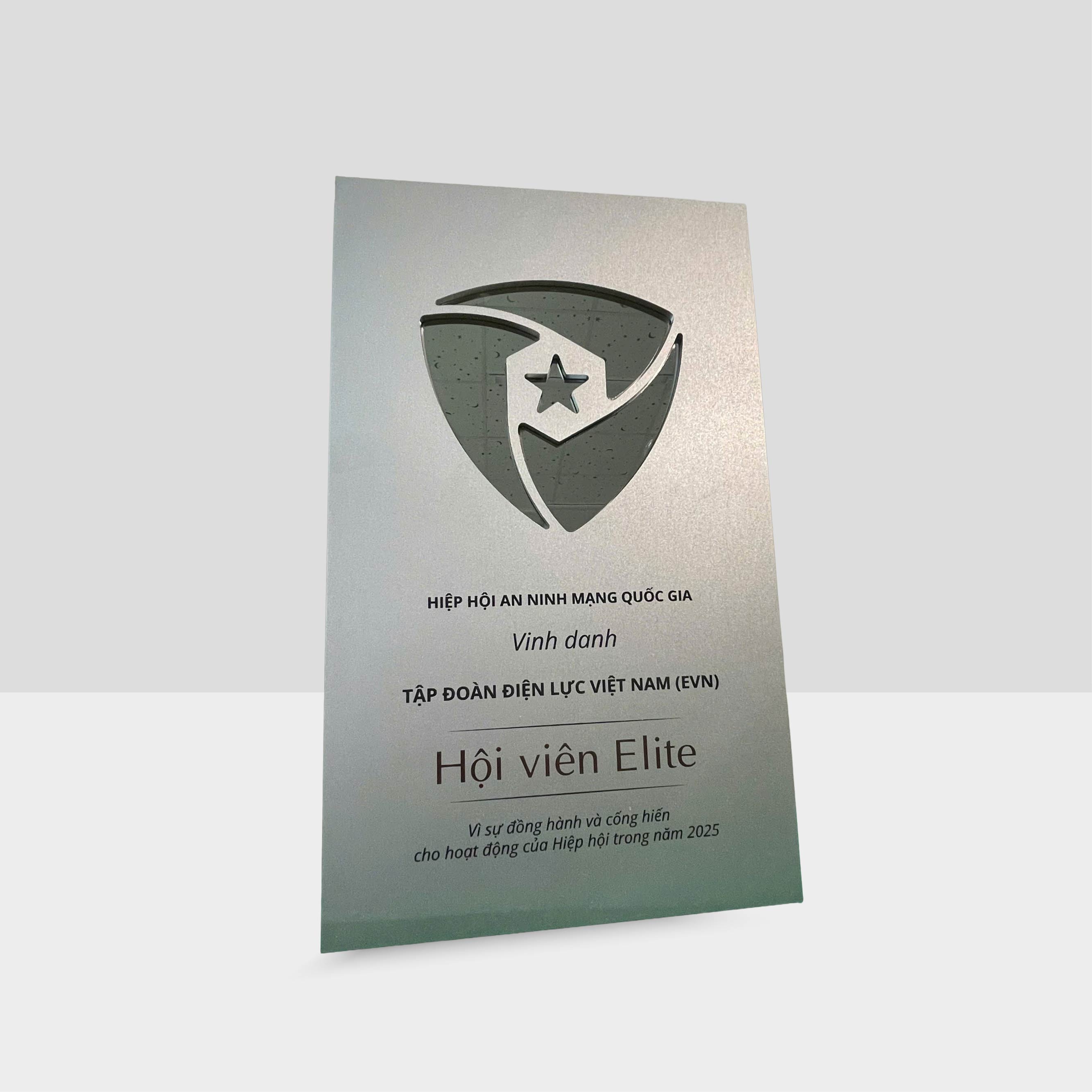 Pha Lê 3D 2